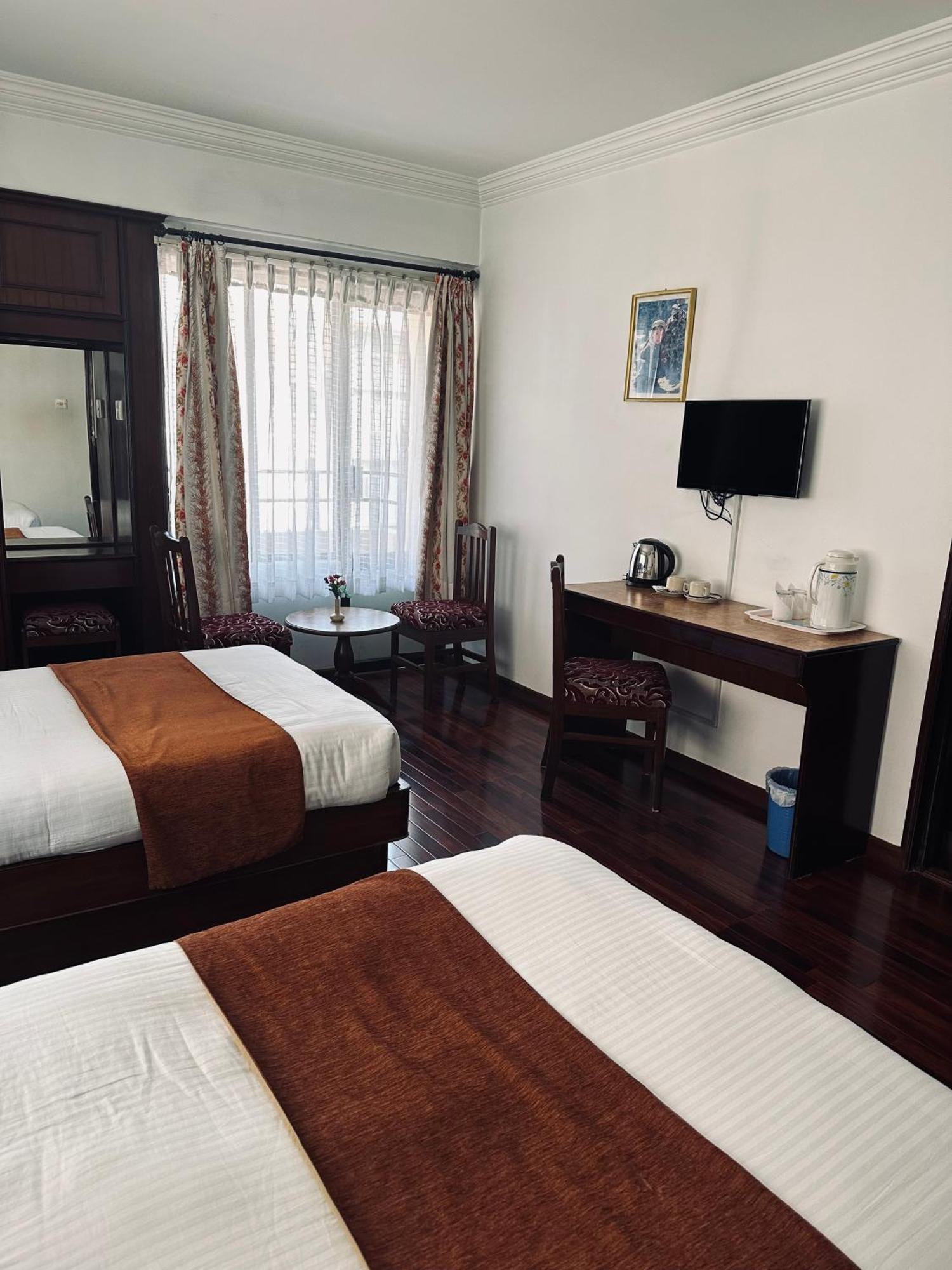 Fuji Hotel Kathmandu Luaran gambar