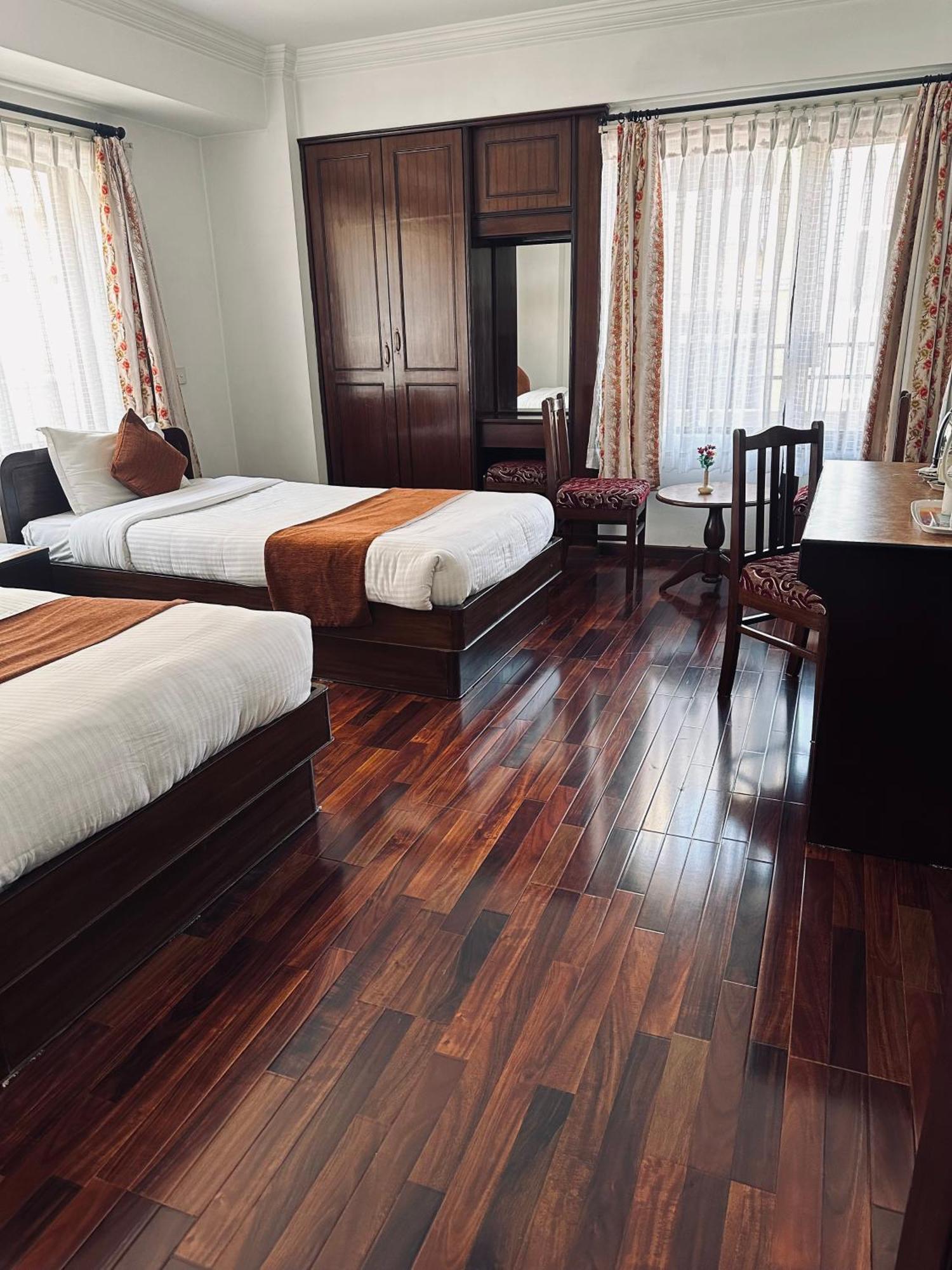 Fuji Hotel Kathmandu Luaran gambar