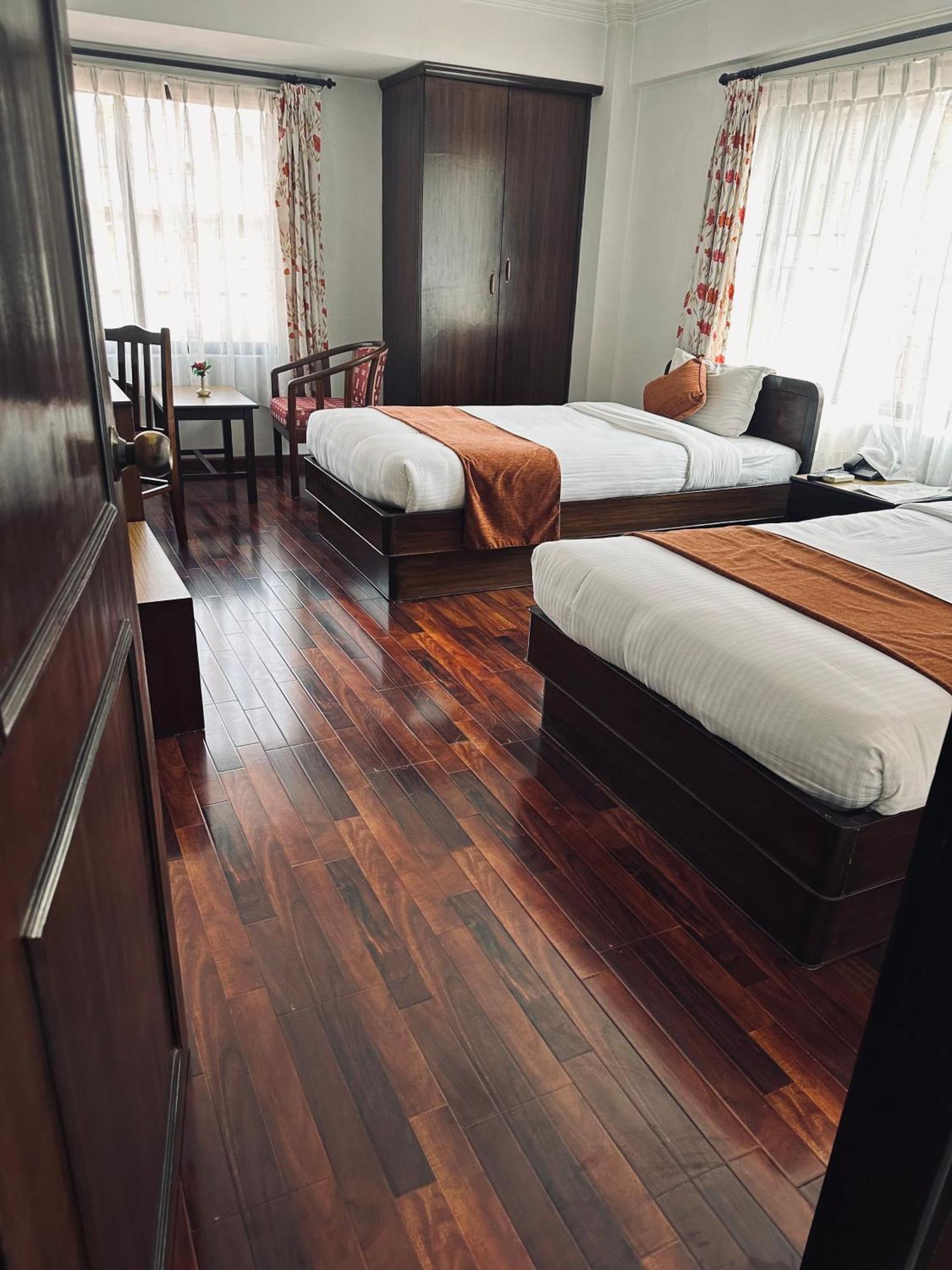 Fuji Hotel Kathmandu Luaran gambar