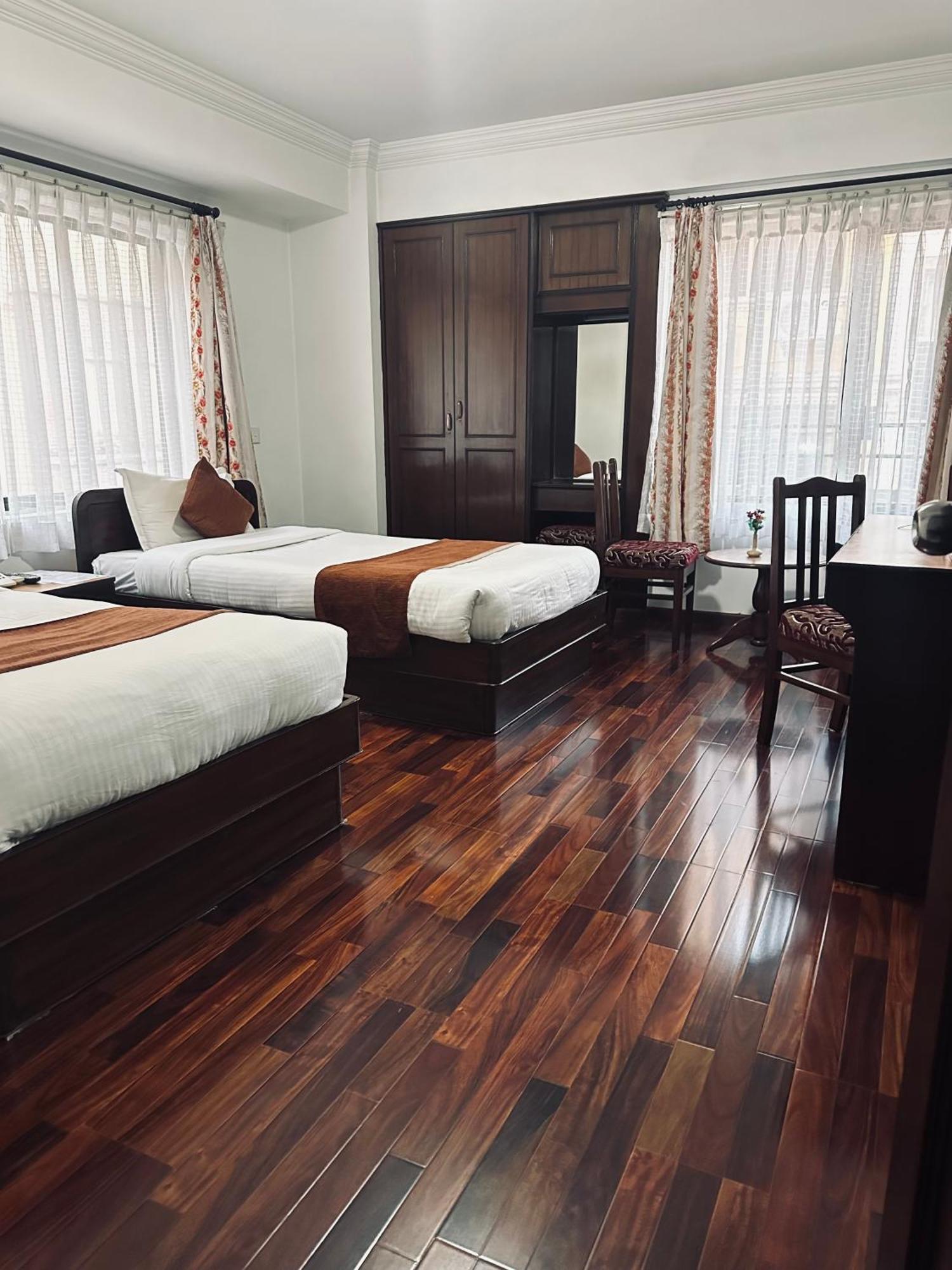 Fuji Hotel Kathmandu Luaran gambar