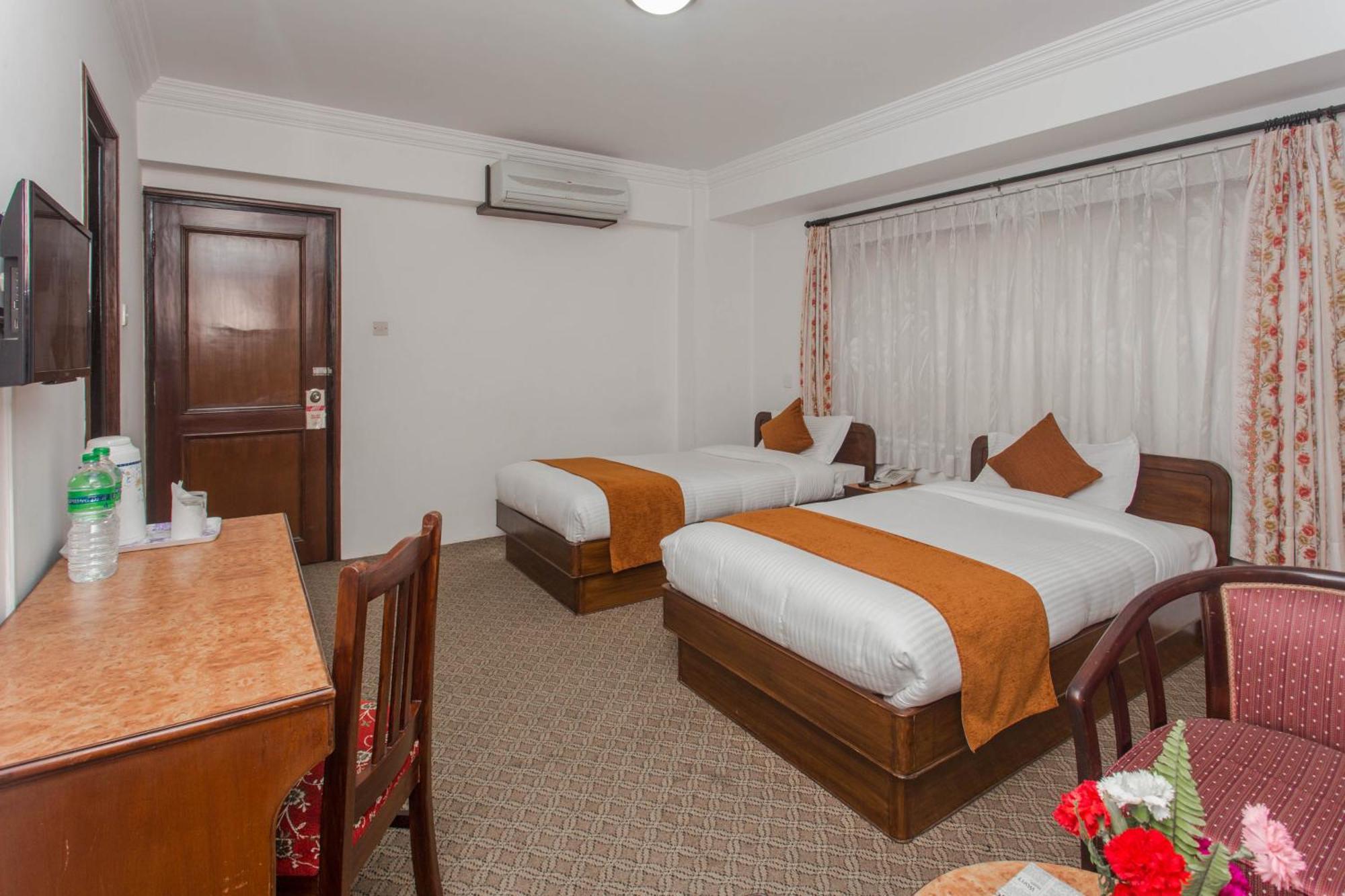 Fuji Hotel Kathmandu Luaran gambar